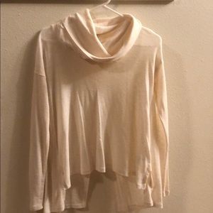 Cream sweatshirt